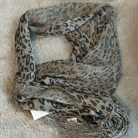 NWT Jessica McClintock sparkle and shimmer wrap. - Picture 4 of 4